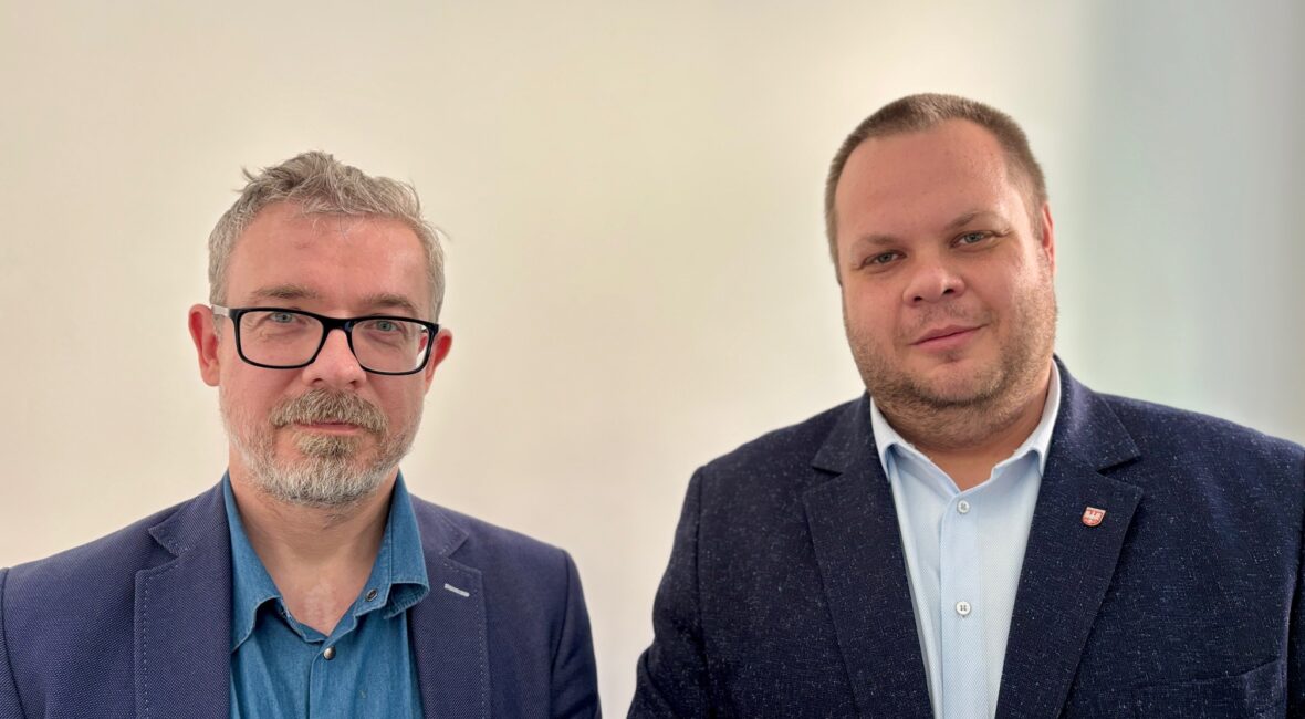 Od lewej: Paweł Plinta, Jakub Przewoźnik. #KarolNawrocki